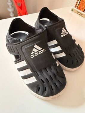 adidas Kids Black and White Ventilated Slip-On Sandals closed toe water sandal